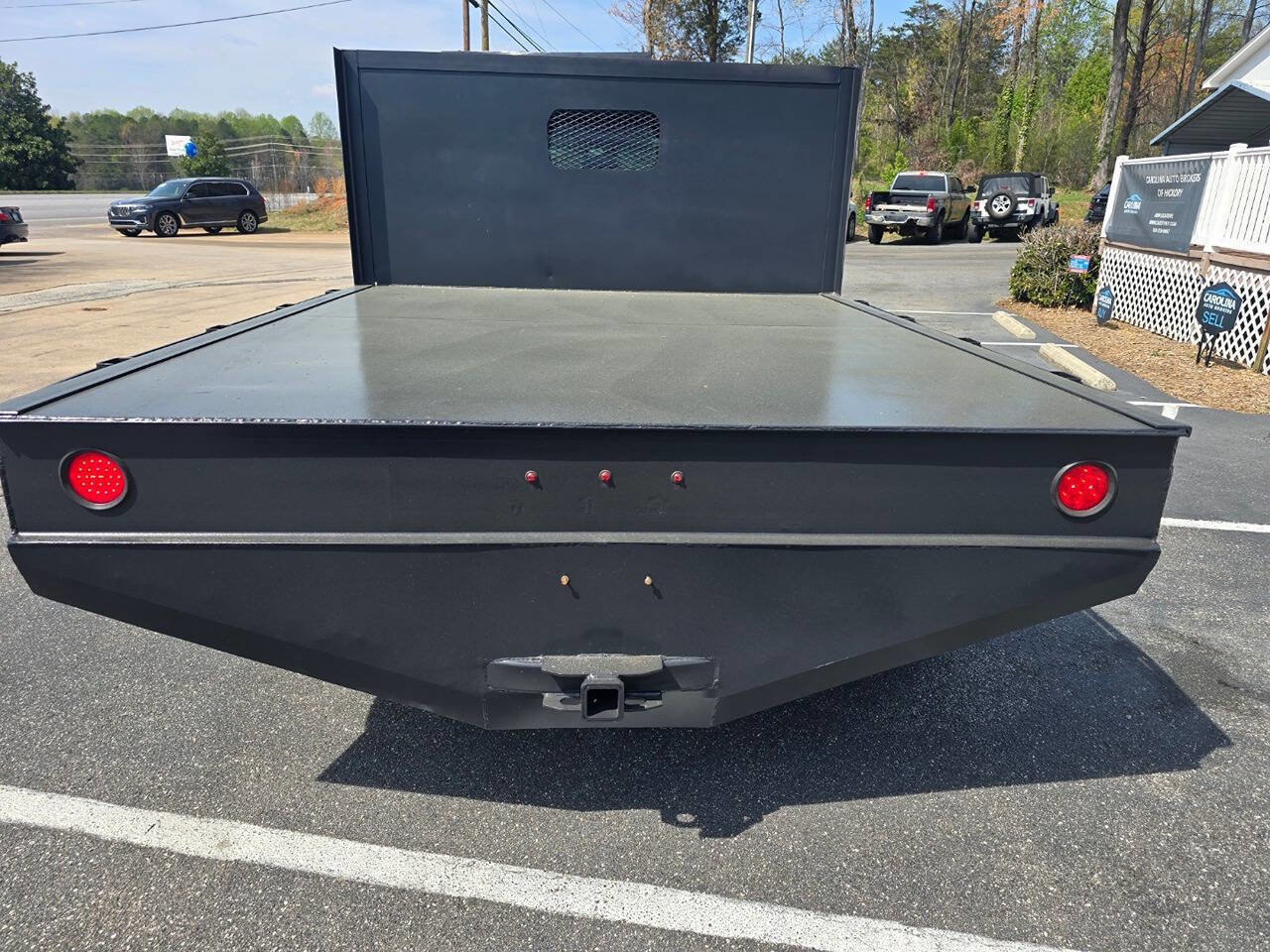 Used 2023 Ford F350 XL RWD image 5