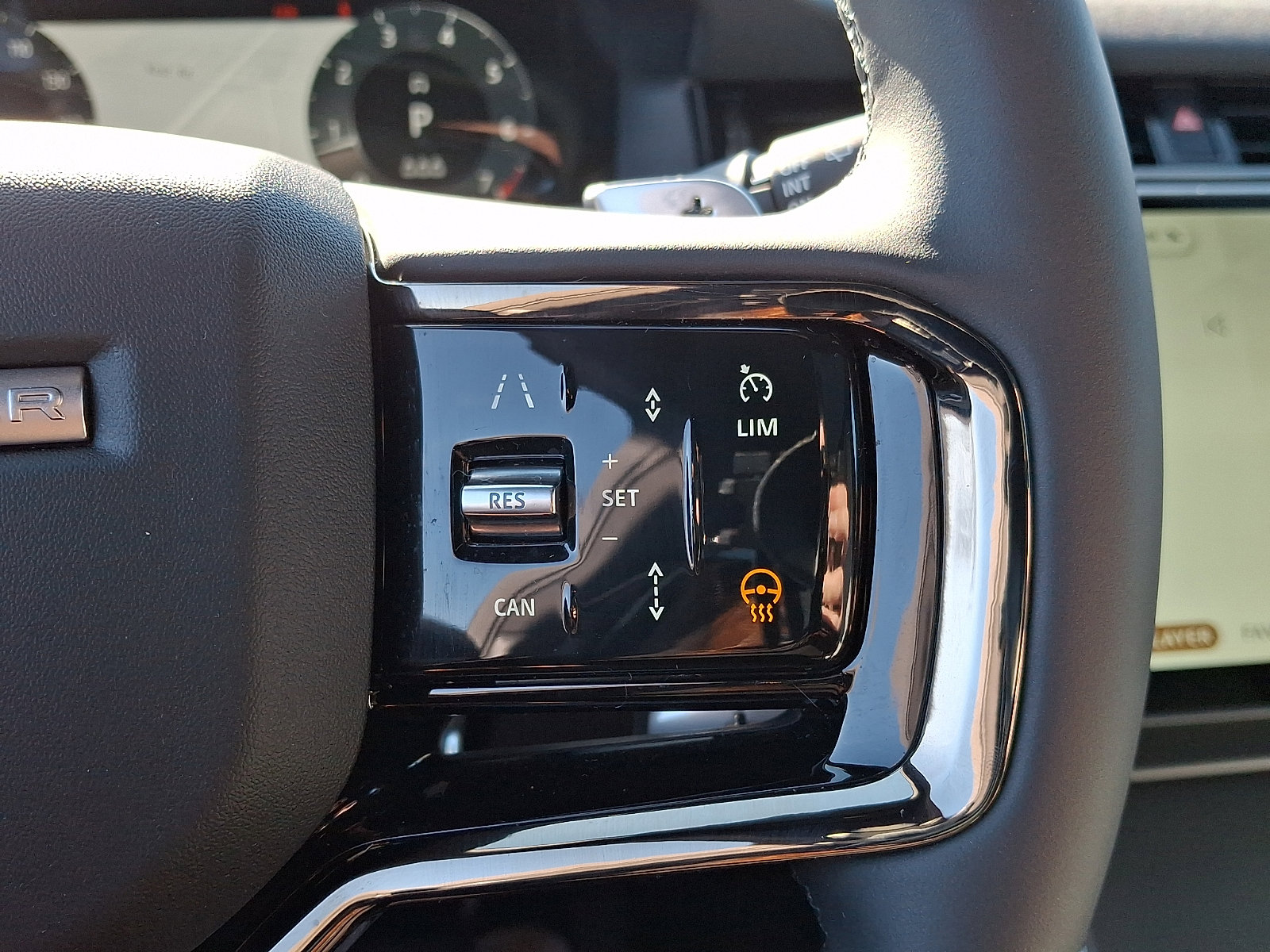 Used 2026 Land Rover Range Rover Evoque S image 23