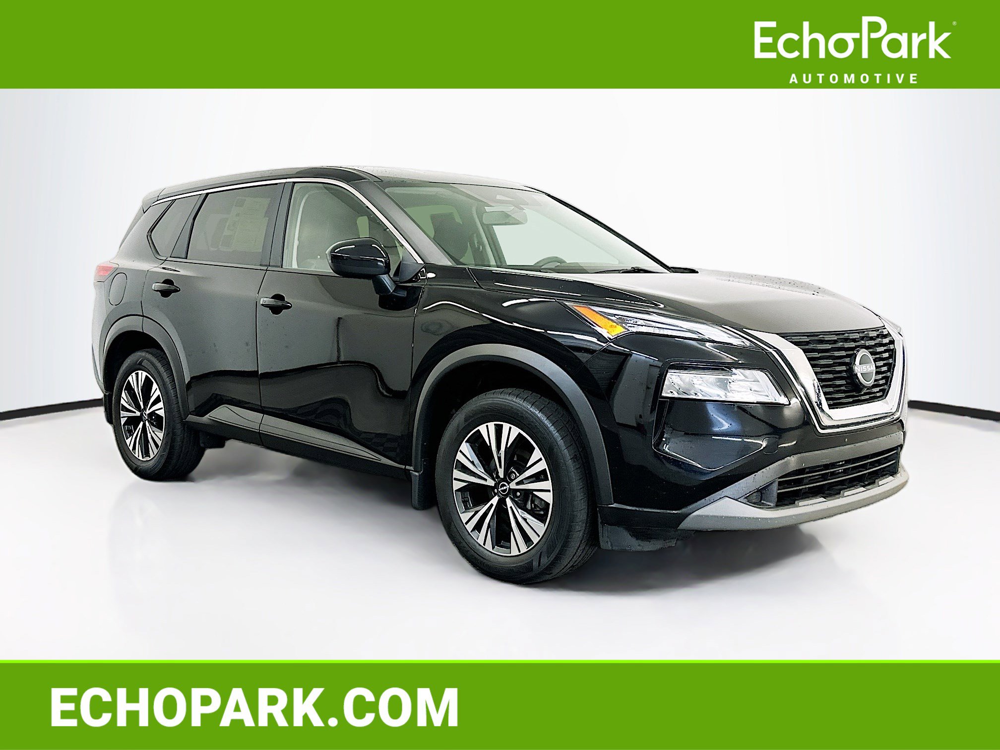 Used 2023 Nissan Rogue SV image 1