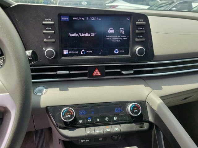 Certified 2023 Hyundai Elantra SEL FWD image 23