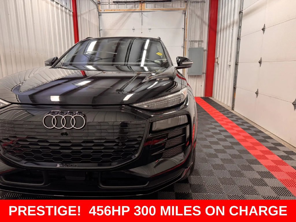 Used 2025 Audi Q6 e-tron Prestige w/ 20" Wheel Package AWD/4WD image 8