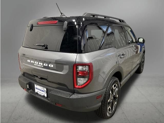 Used 2022 Ford Bronco Sport Outer Banks w/ Tech Package AWD/4WD image 5