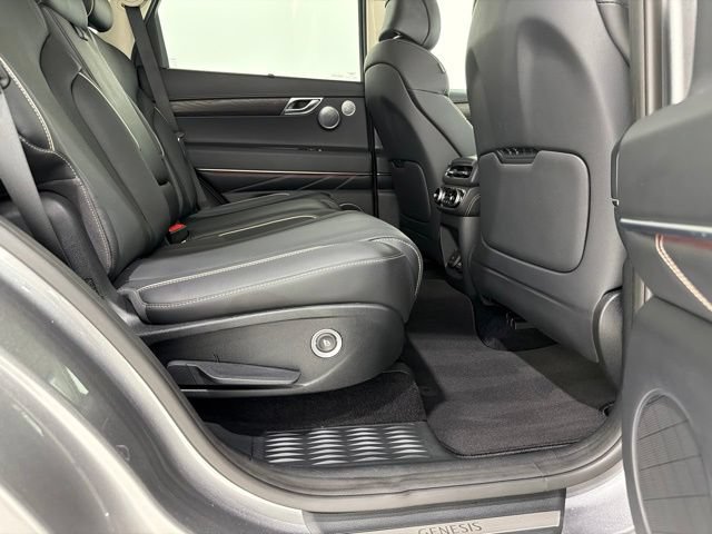 Used 2022 Genesis GV80 2.5T w/ Prestige Package 04 AWD/4WD image 23