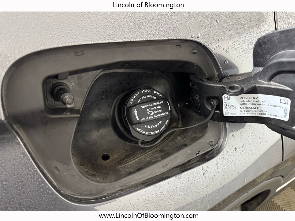 Used 2018 Volkswagen Tiguan SE image 30