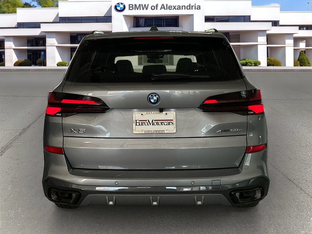 Used 2026 BMW X5 xDrive50e AWD/4WD image 6