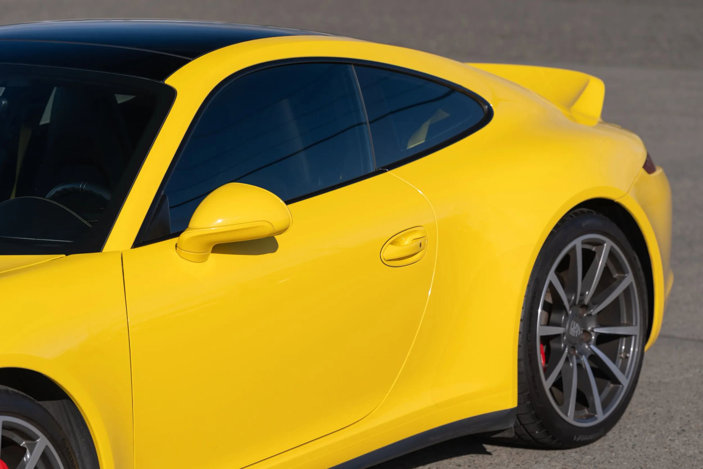 Used 2014 Porsche 911 Carrera 4S image 22