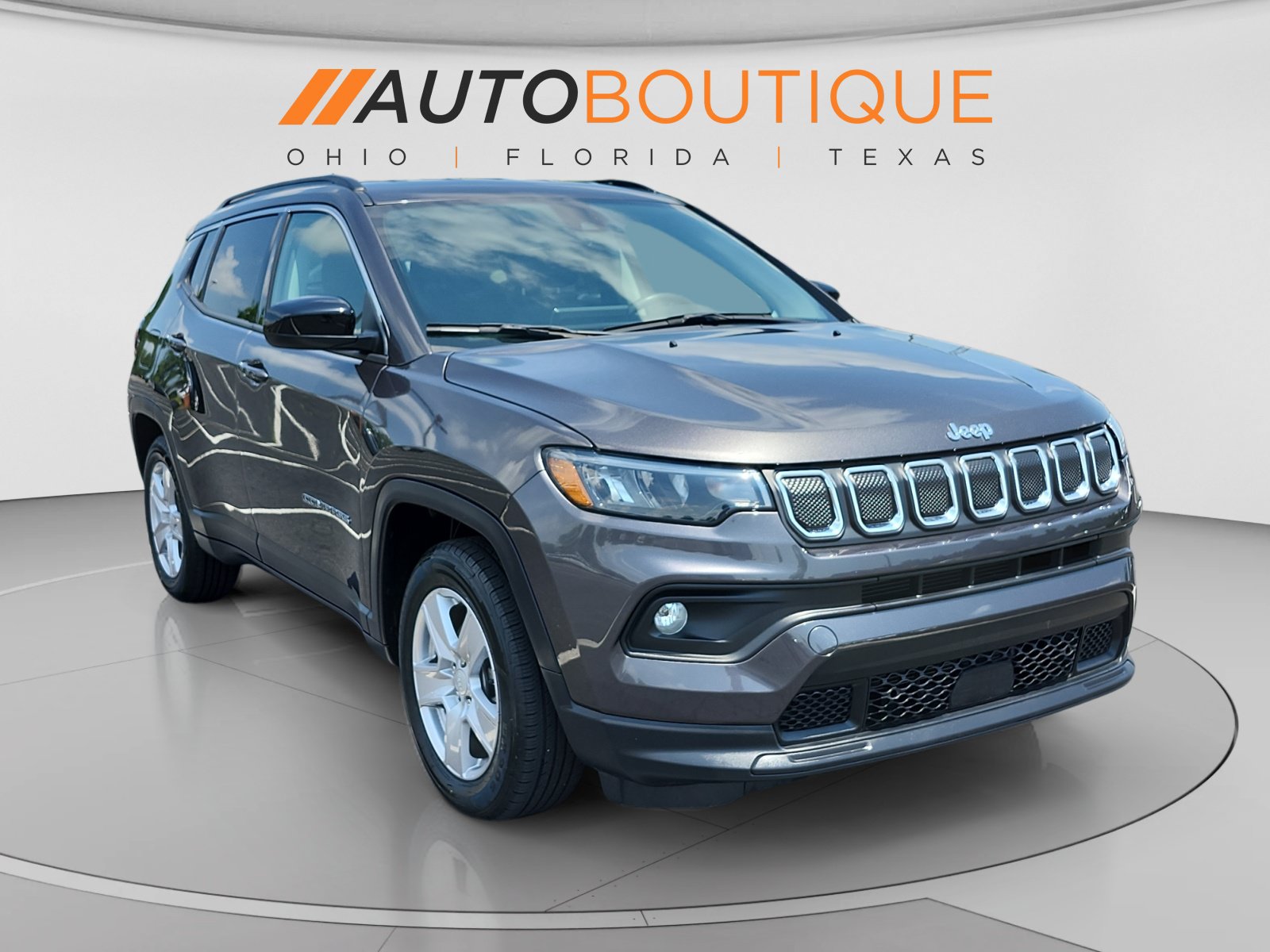 Used 2022 Jeep Compass Latitude FWD image 8