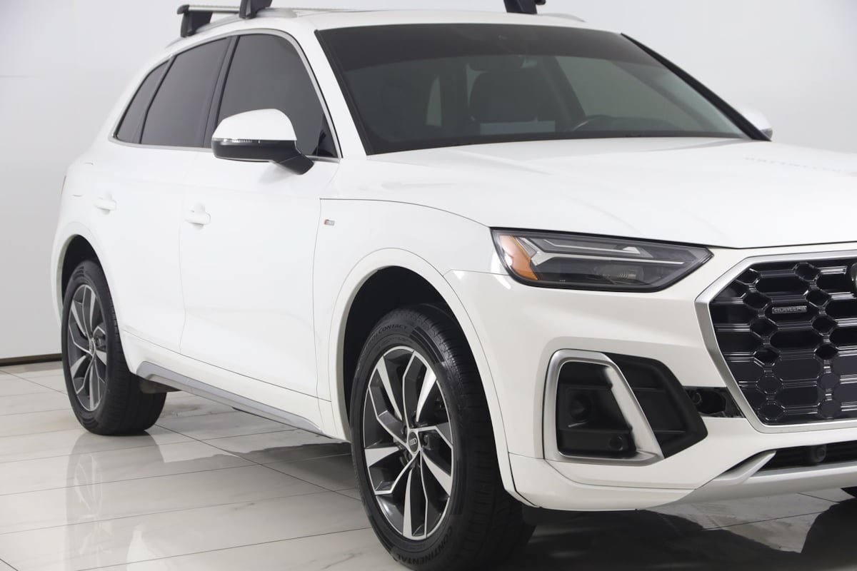 Used 2022 Audi Q5 2.0T Premium w/ Convenience Package AWD/4WD image 38