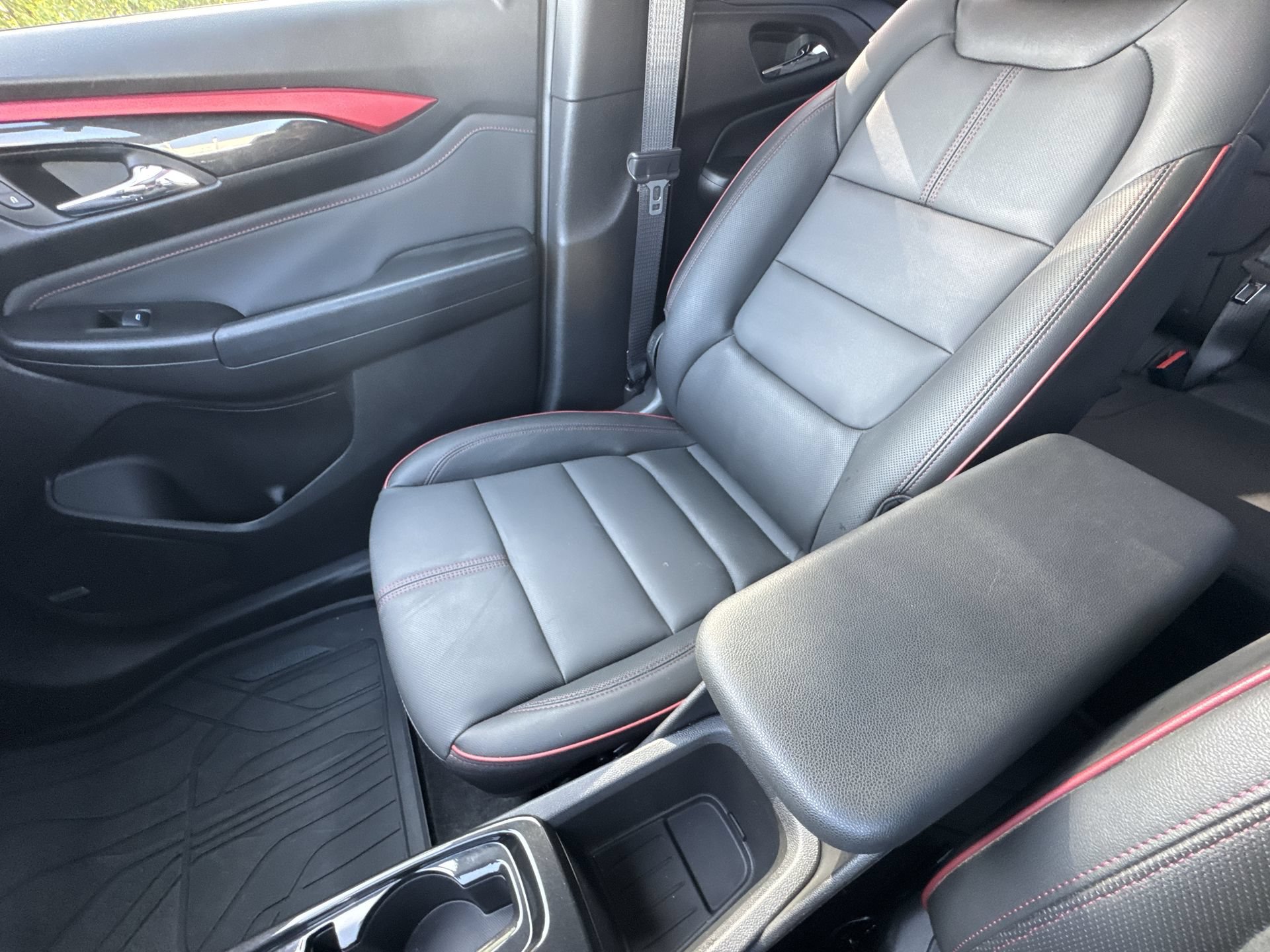 Used 2025 Chevrolet TrailBlazer RS w/ Convenience Package FWD image 20