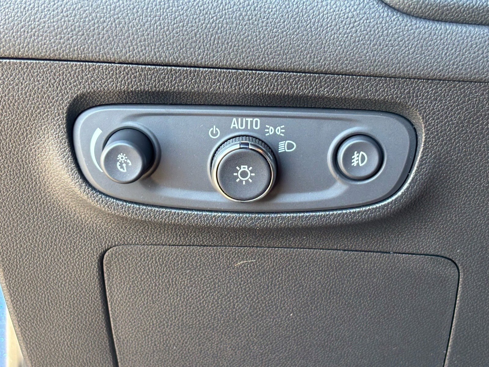 Used 2023 Buick Encore GX Select image 24