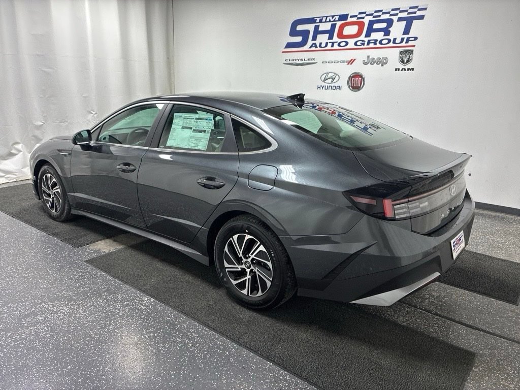 New 2026 Hyundai Sonata Blue FWD image 7