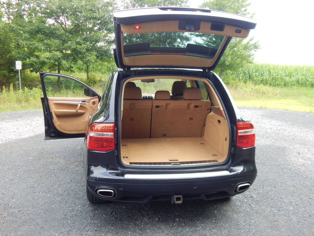 Used 2009 Porsche Cayenne AWD/4WD image 14