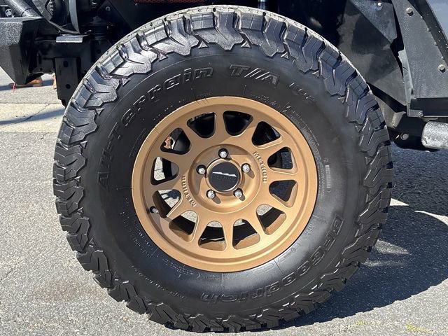 Used 2017 Jeep Wrangler Unlimited Sport image 12