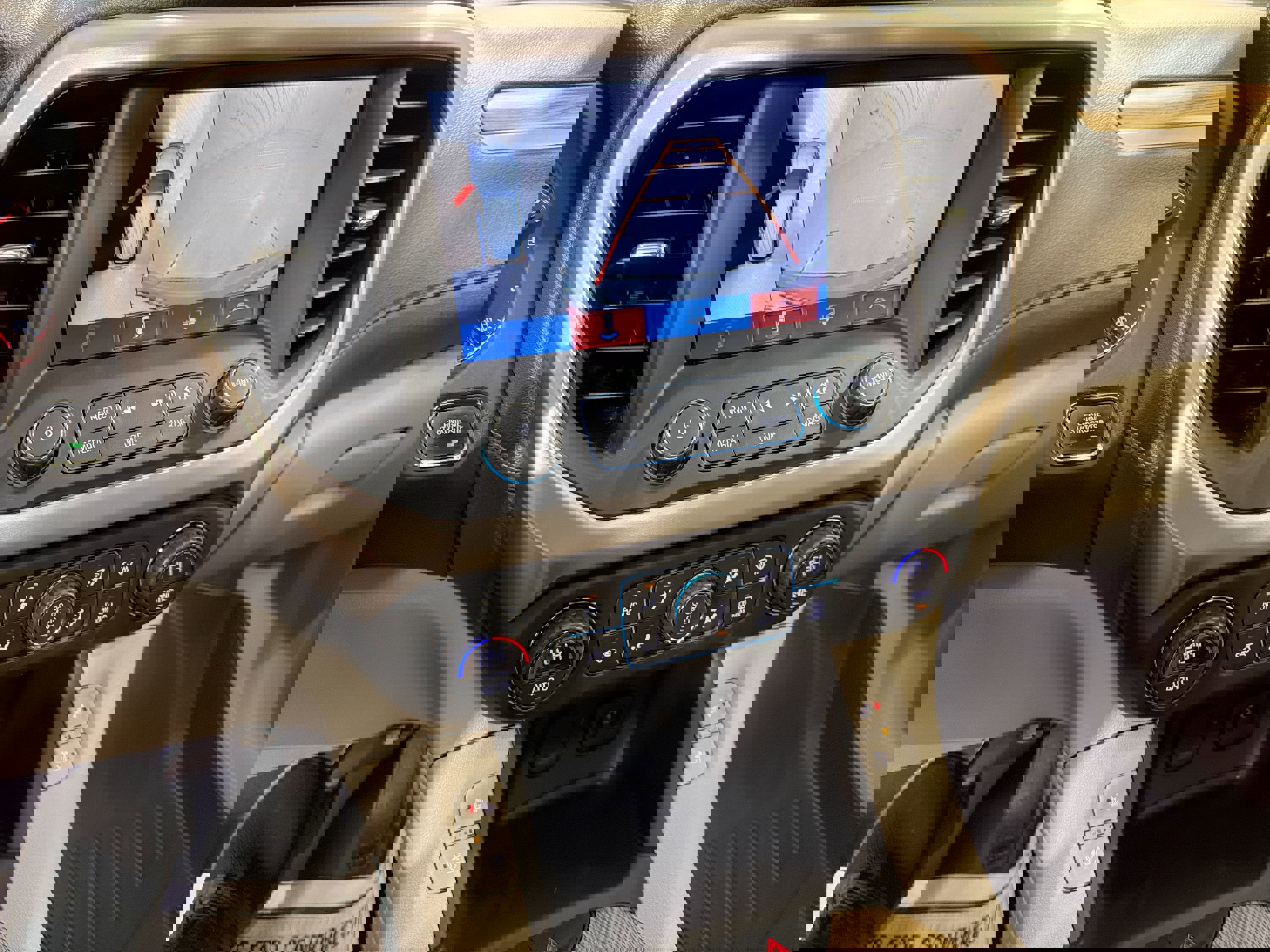 Used 2018 GMC Acadia Denali w/ Technology Package image 18