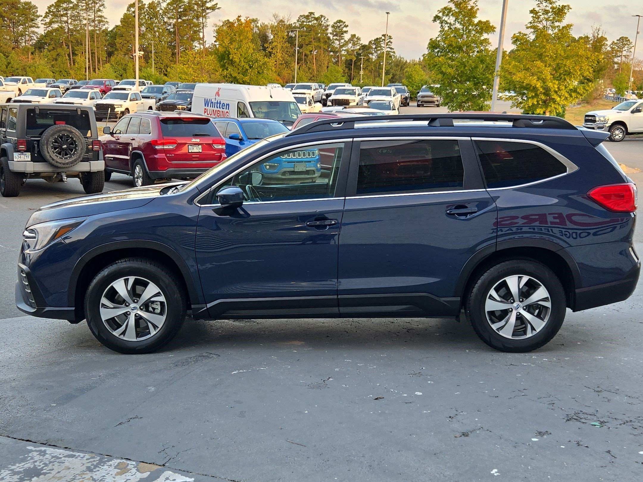 Used 2025 Subaru Ascent Premium AWD/4WD image 4