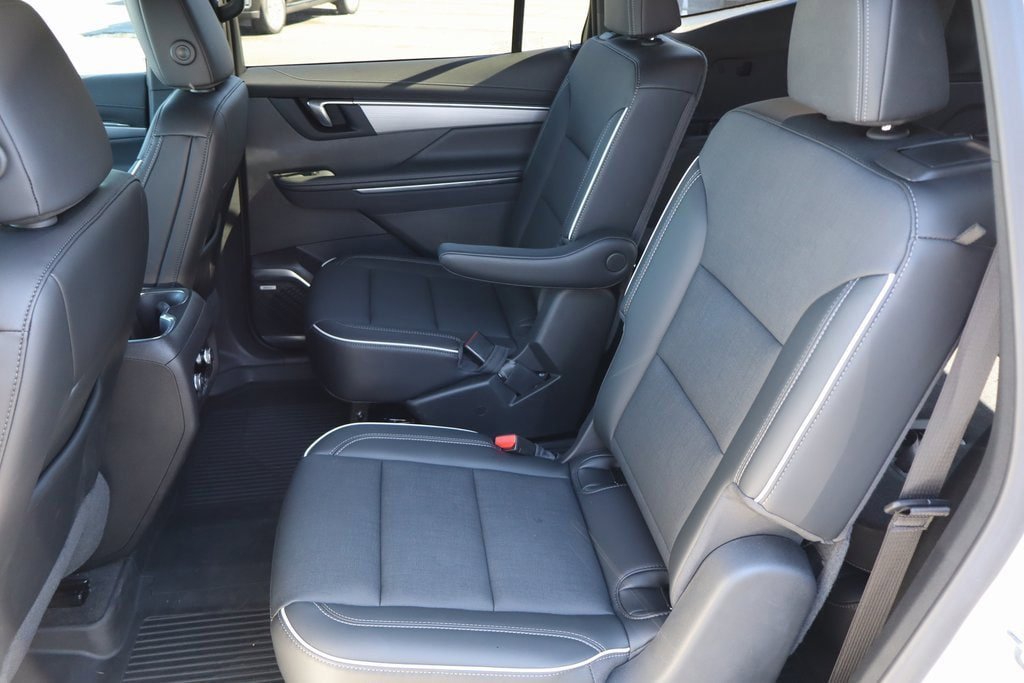 New 2025 Buick Enclave Preferred w/ LPO, Floor Liner Package image 19