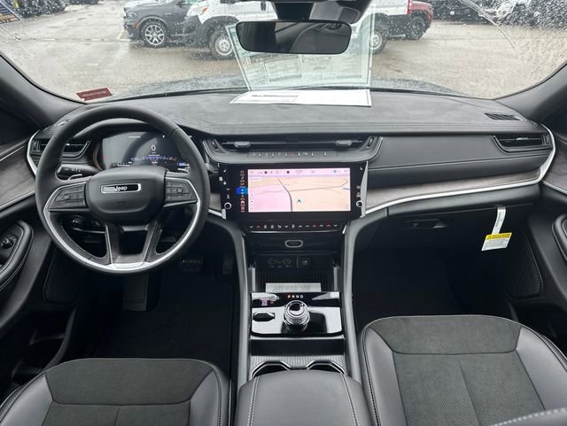 New 2026 Jeep Grand Cherokee L 4WD image 12