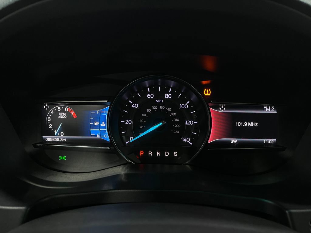 Used 2016 Ford Explorer XLT w/ Equipment Group 202A image 24