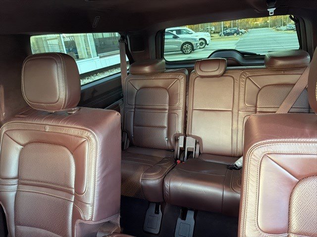 Used 2021 Lincoln Navigator L Black Label w/ Cargo Convenience Package image 23