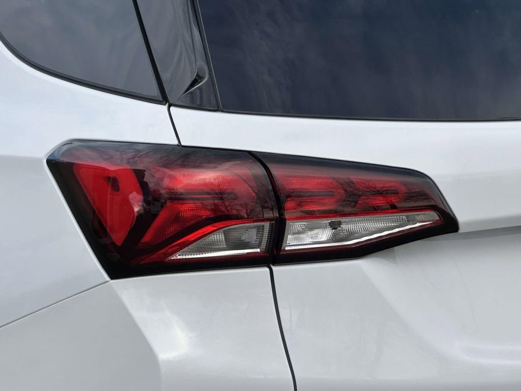 Used 2023 Chevrolet Equinox LS w/ LS Convenience Package image 8