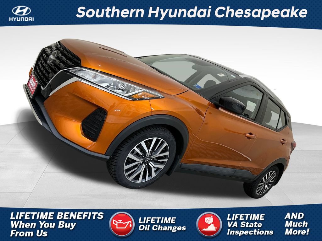 Used 2023 Nissan Kicks SV FWD image 1