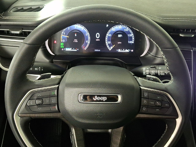 Used 2025 Jeep Grand Cherokee L Limited w/ Black Appearance Package AWD/4WD image 20