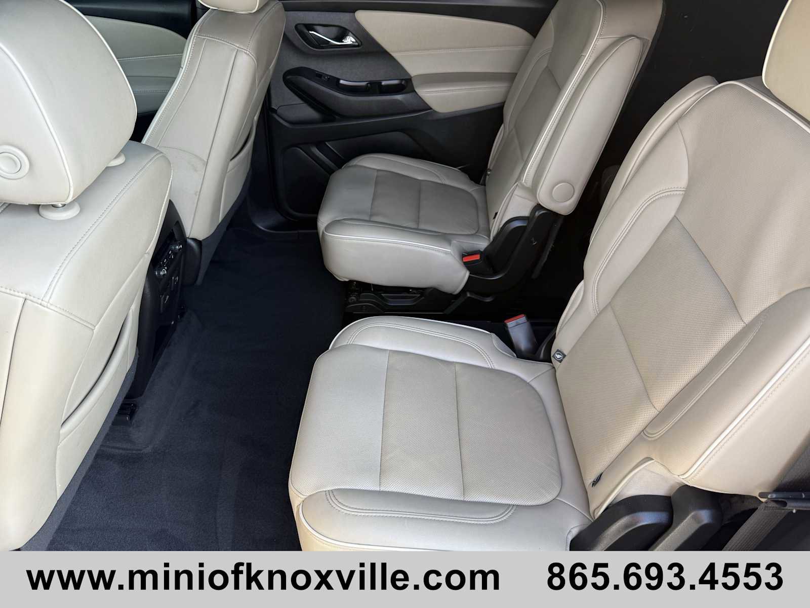 Used 2022 Chevrolet Traverse Premier image 31