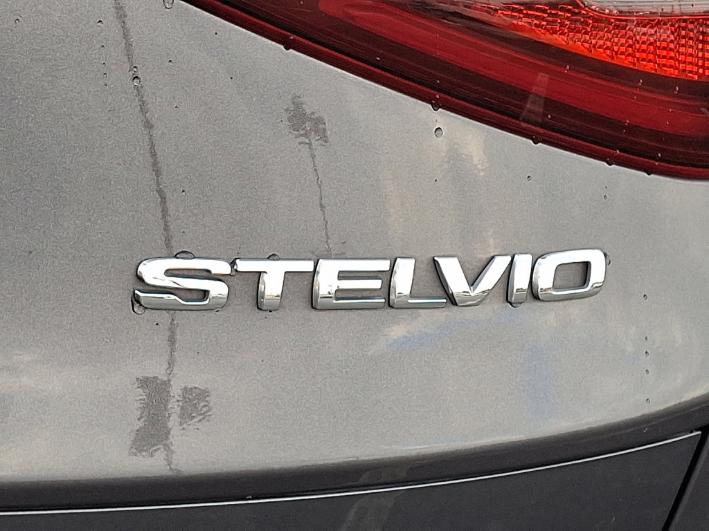 Used 2021 Alfa Romeo Stelvio Sprint w/ Sun & Sound Package image 16