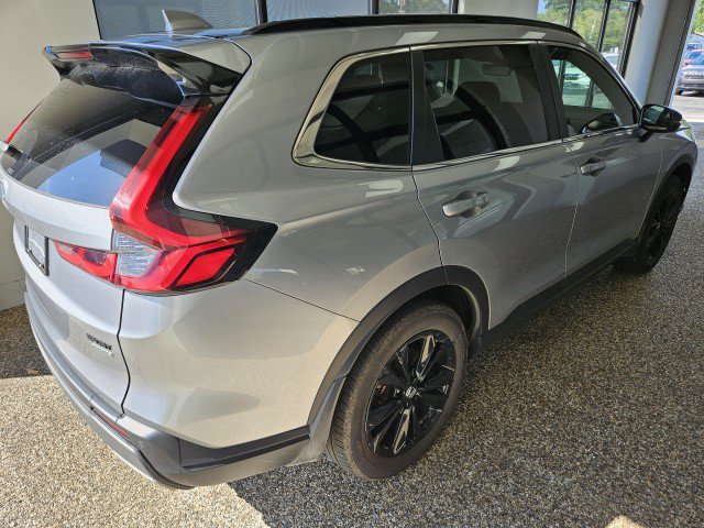 Used 2024 Honda CR-V Sport Touring image 2