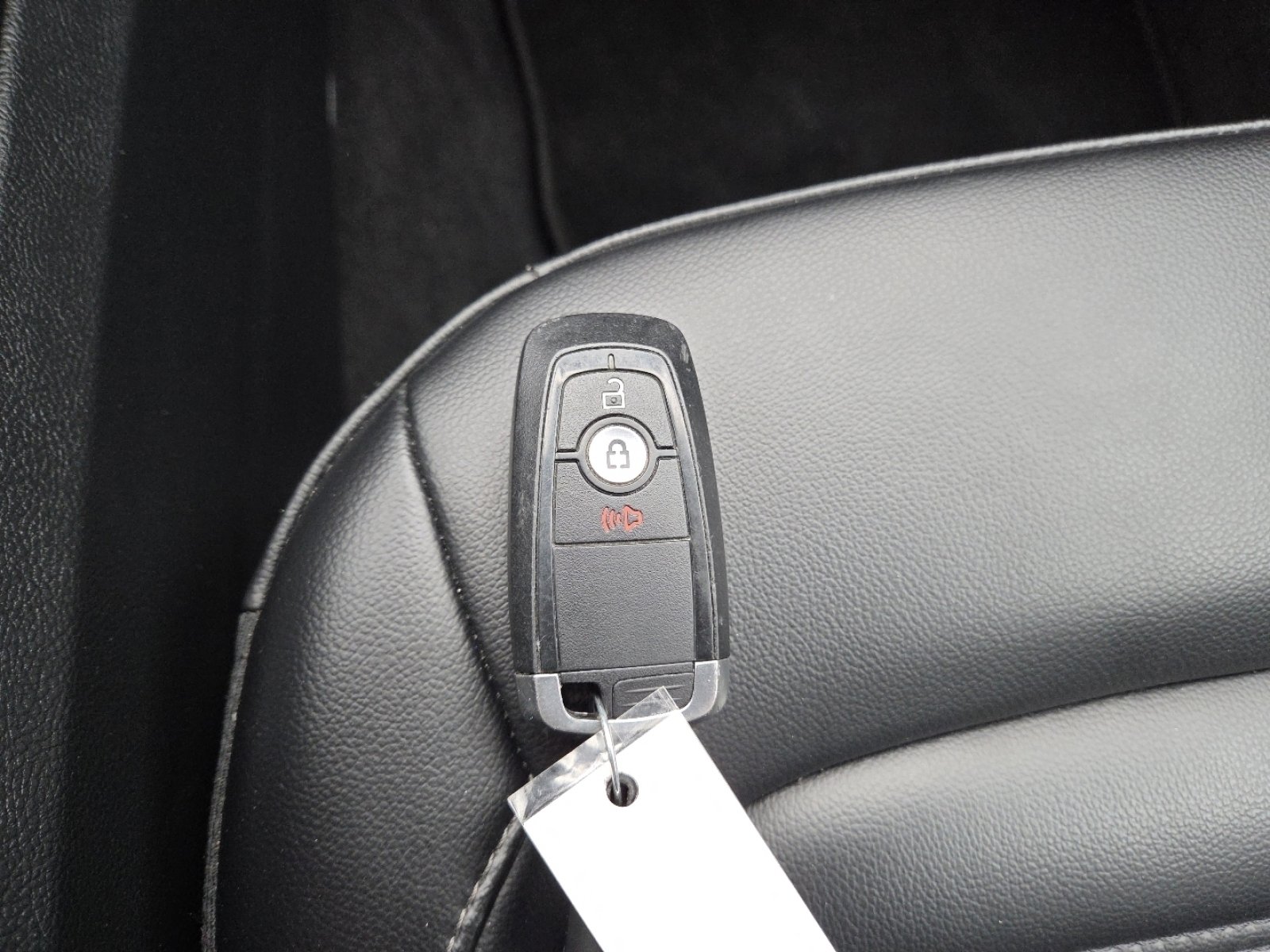 Used 2024 Ford Edge SEL image 35