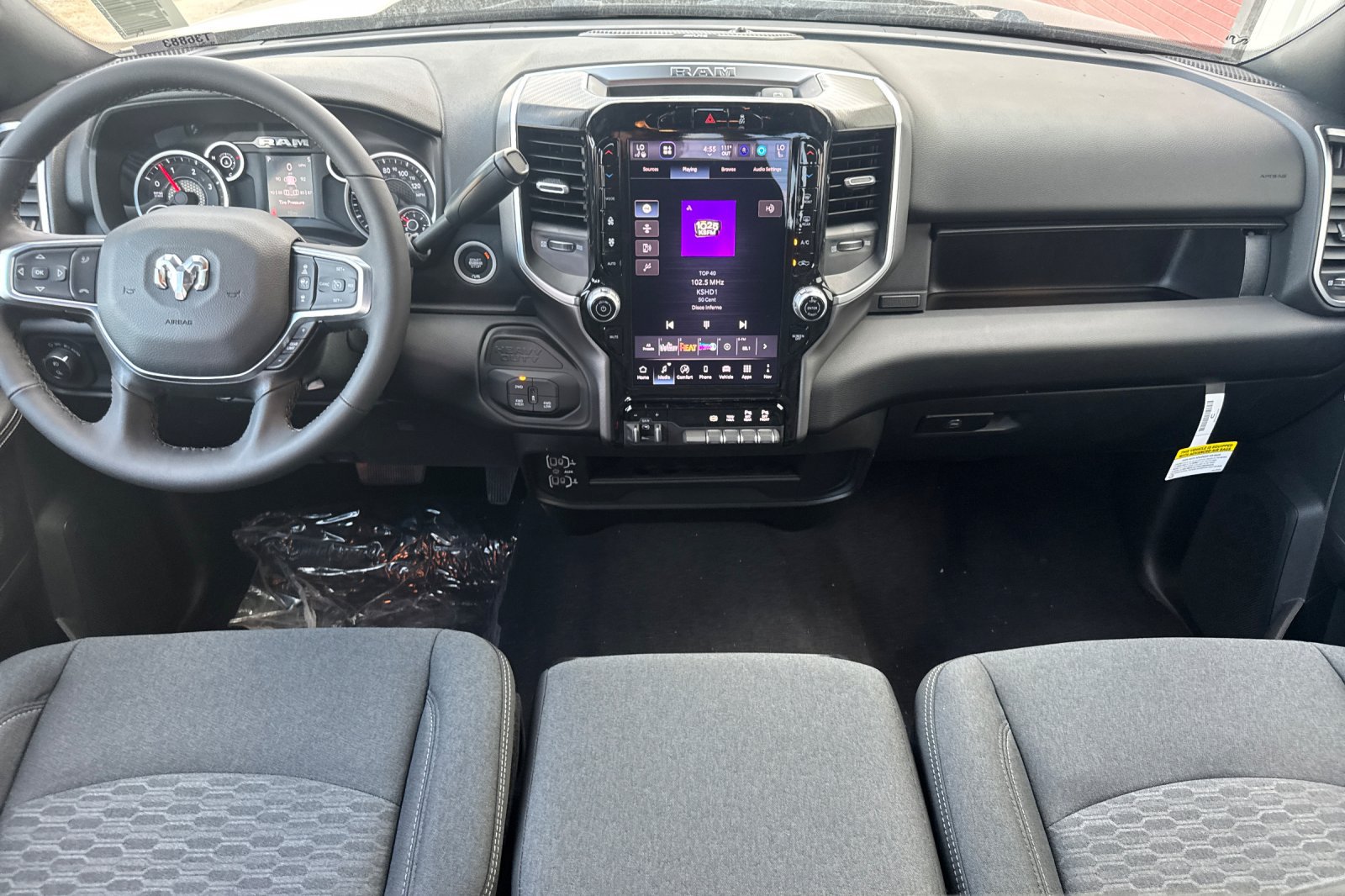 New 2027 RAM 3500 Big Horn AWD/4WD image 12