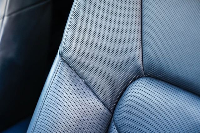 Used 2023 Porsche Macan image 25