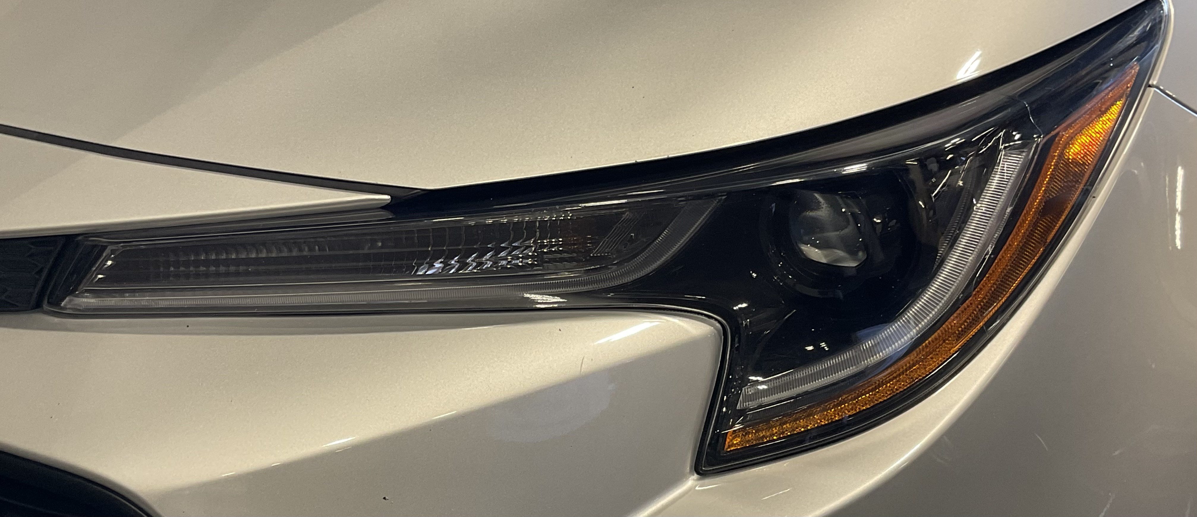 Used 2025 Toyota Corolla LE FWD image 9