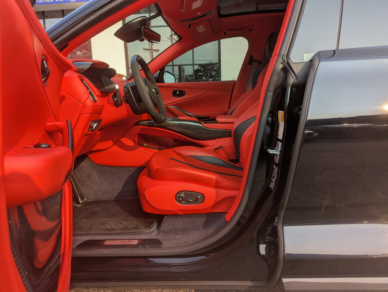 Used 2023 Aston Martin DBX 707 image 13