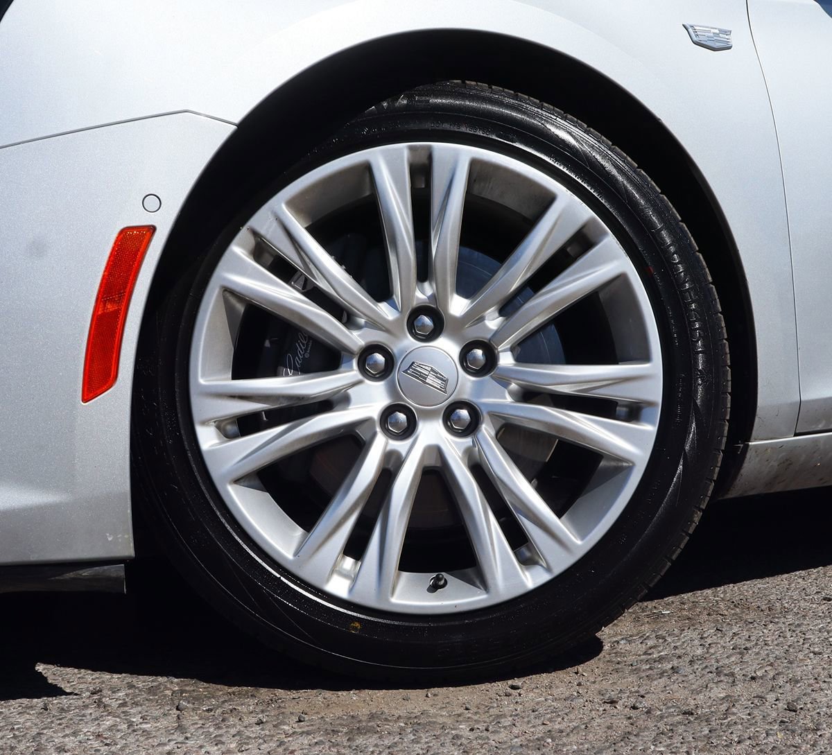 Used 2018 Cadillac XTS Luxury FWD image 5