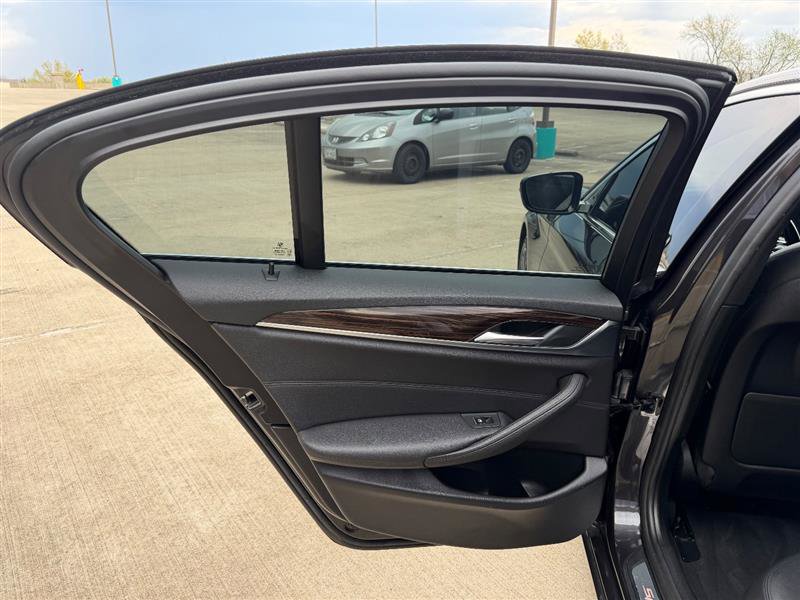 Used 2018 BMW 530i image 28