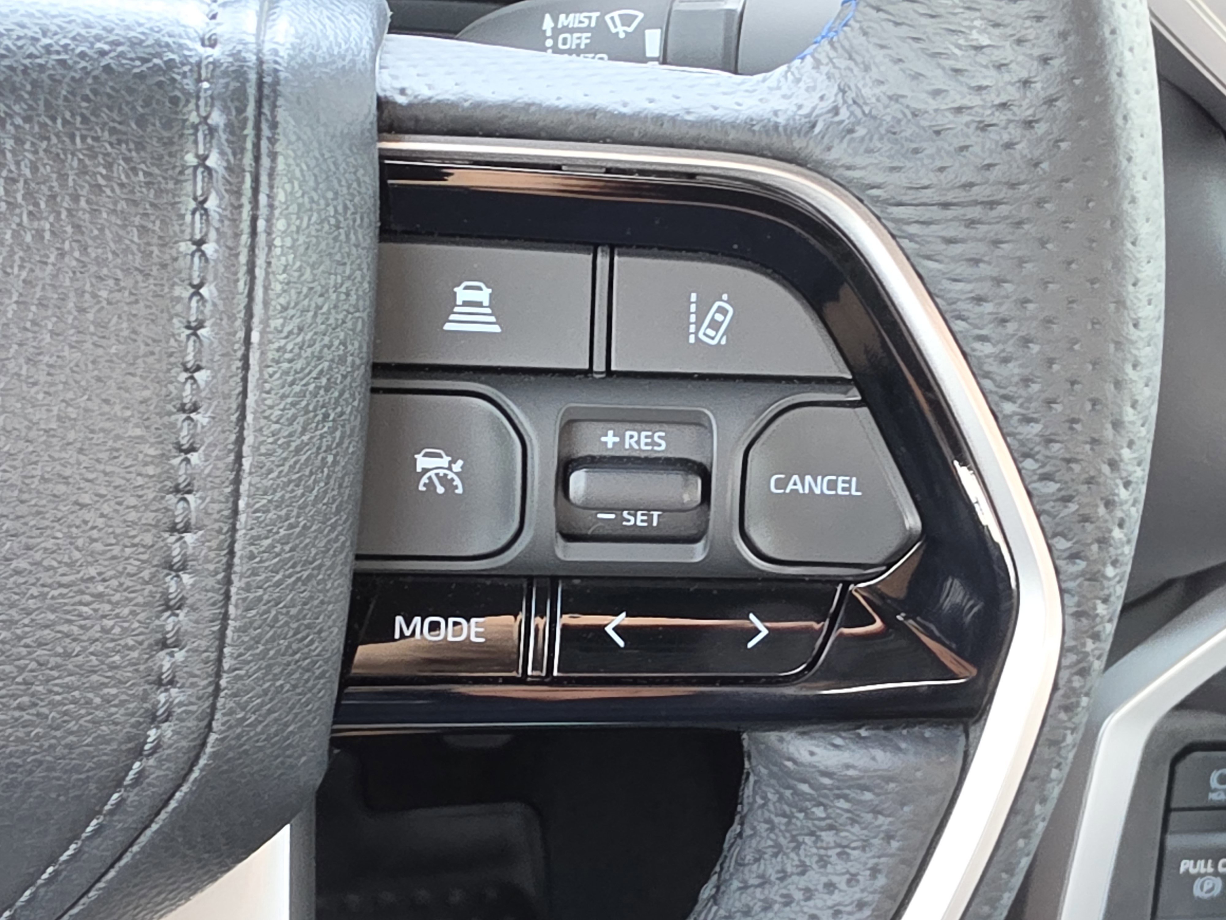 Used 2025 Toyota Tundra Platinum AWD/4WD image 18