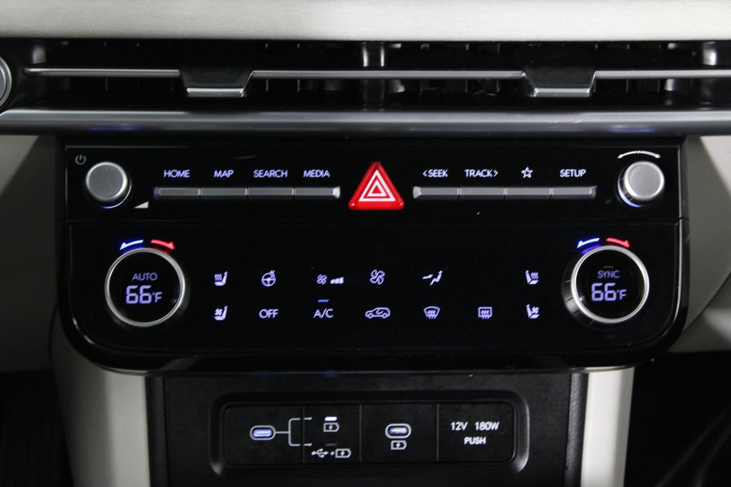 Certified 2025 Hyundai Tucson Limited FWD image 23