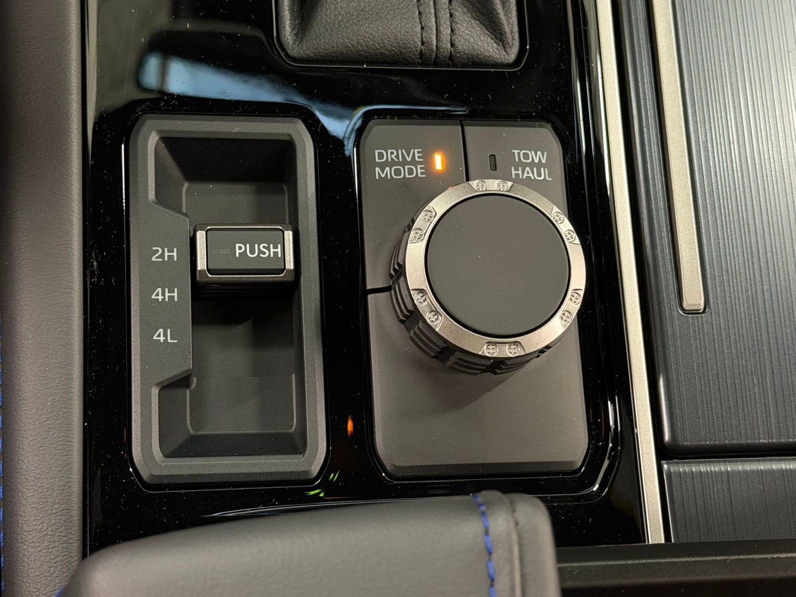 New 2026 Toyota Sequoia SR5 AWD/4WD image 32
