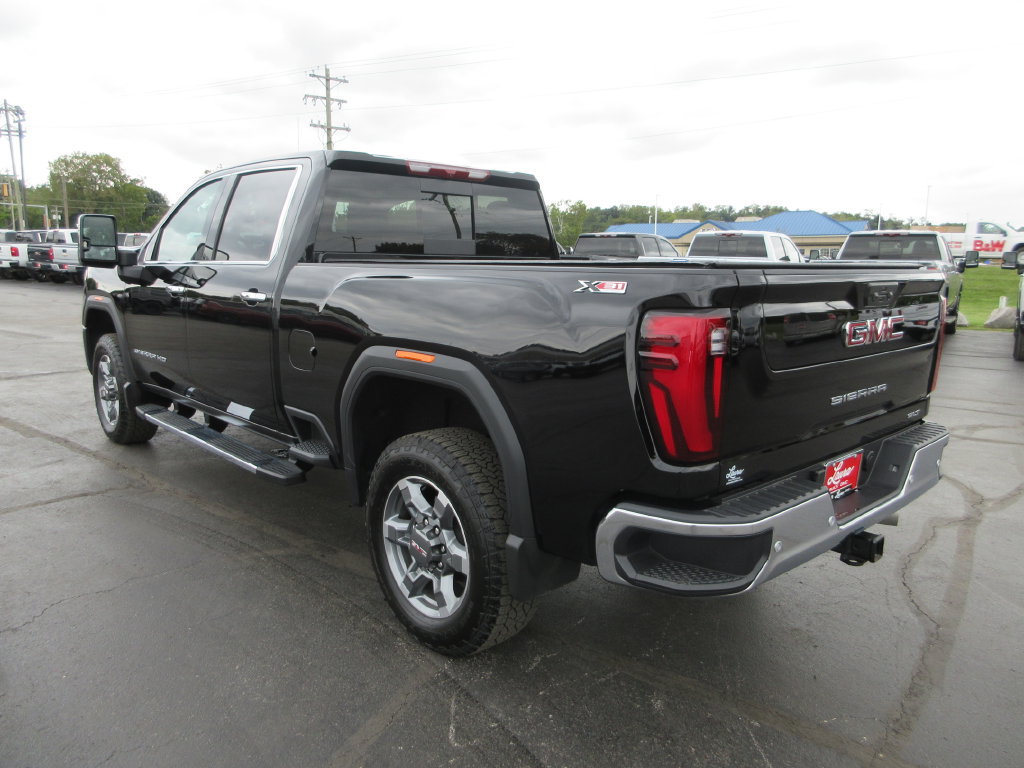 Certified 2025 GMC Sierra 2500 SLT w/ SLT Premium Package AWD/4WD image 11
