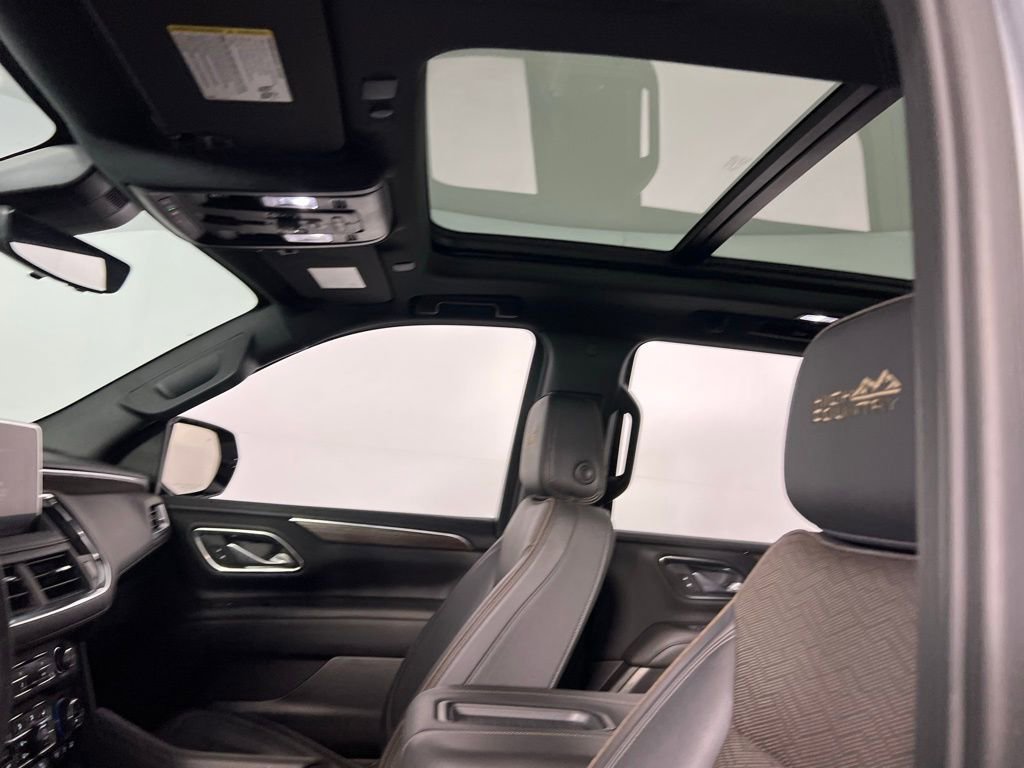 Used 2024 Chevrolet Tahoe High Country w/ Premium Package image 21