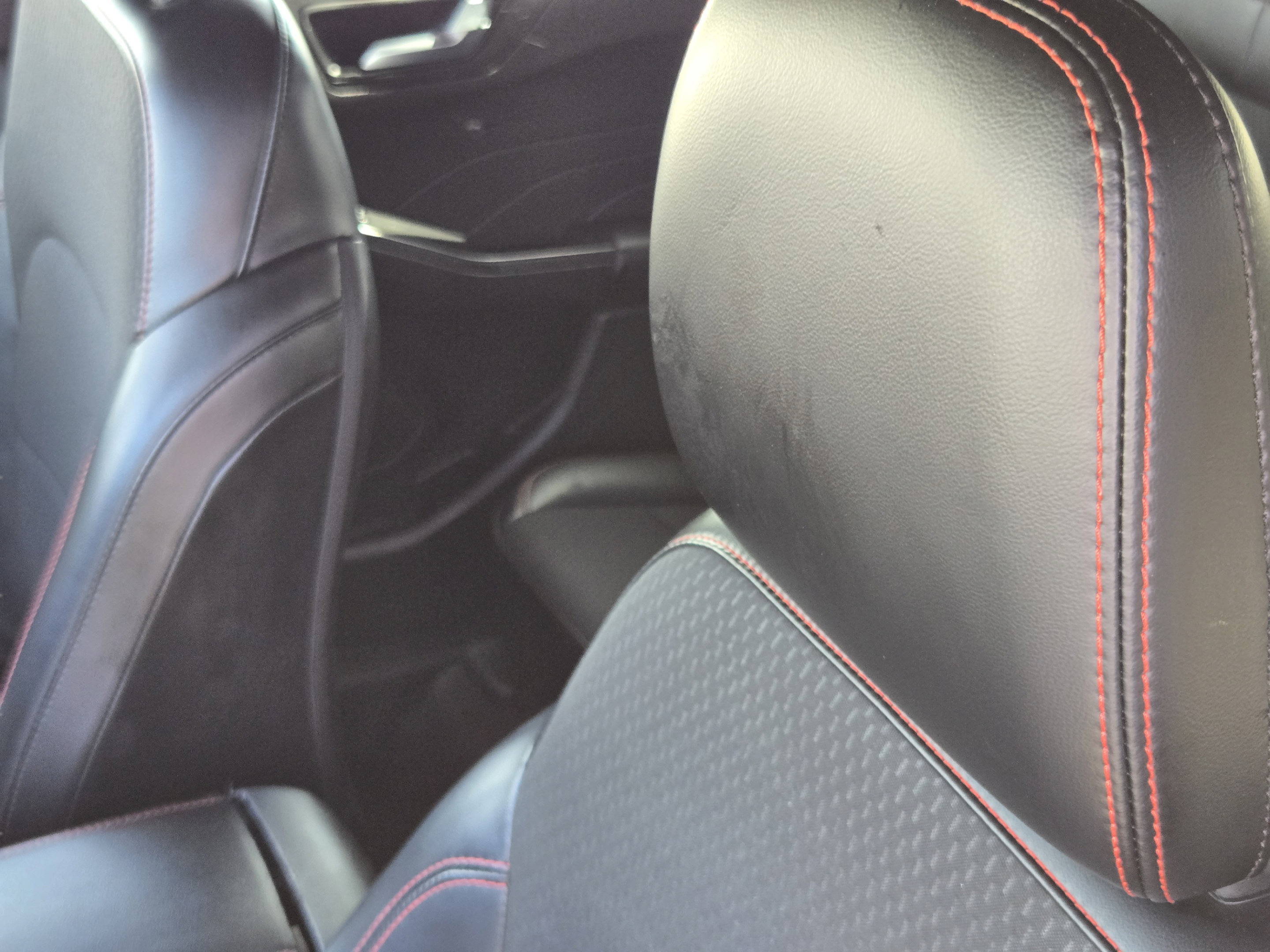 Used 2024 Ford Escape ST-Line AWD/4WD image 11