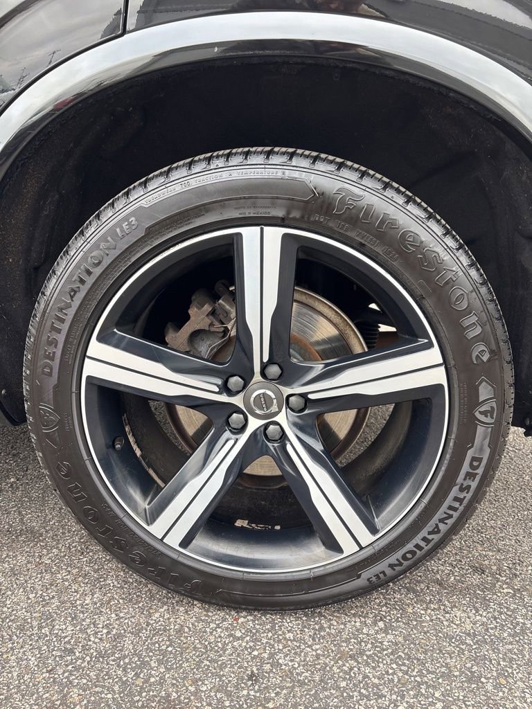 Used 2018 Volvo XC90 T6 R-Design w/ Convenience Package image 38