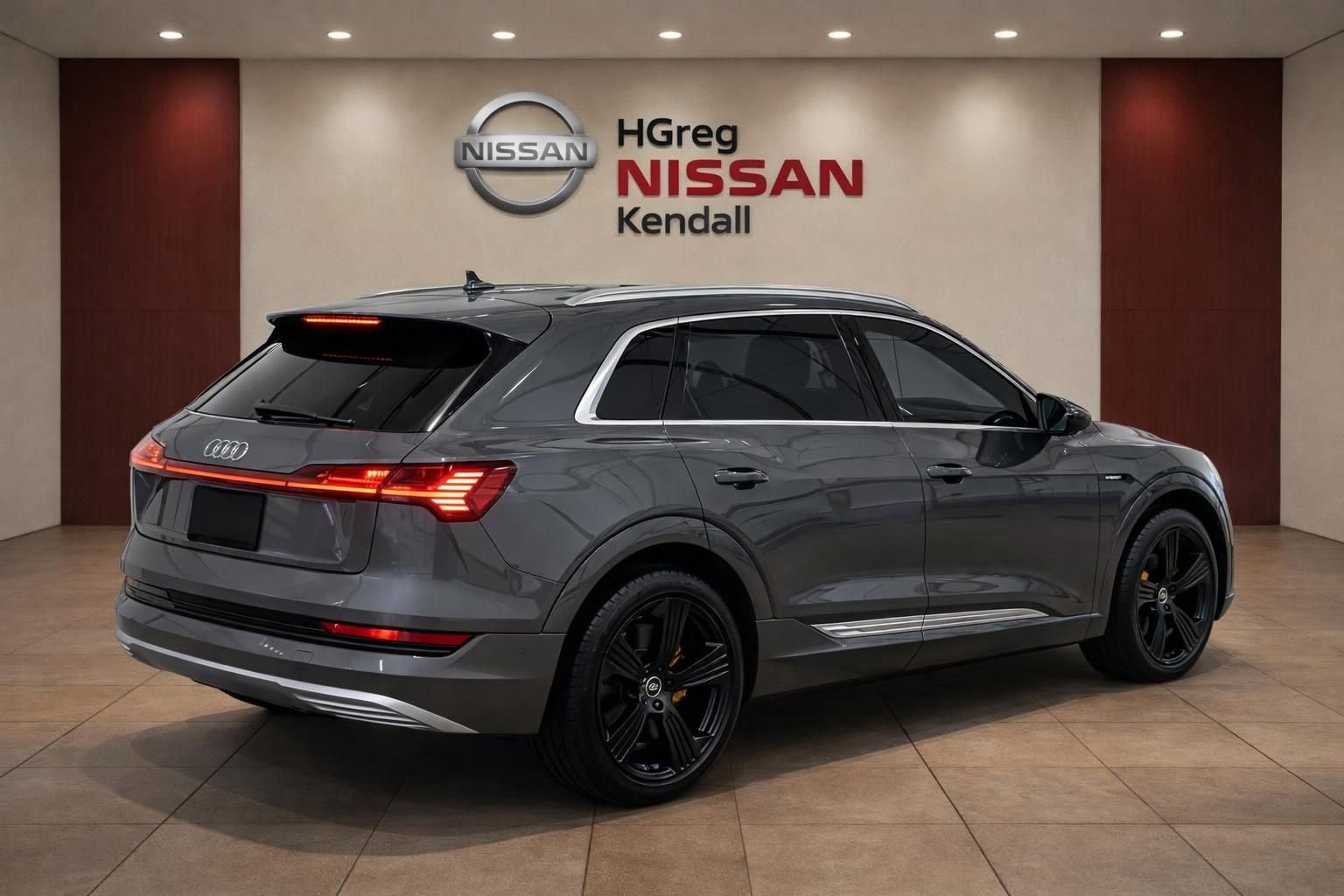 Used 2019 Audi e-tron Prestige AWD/4WD image 4