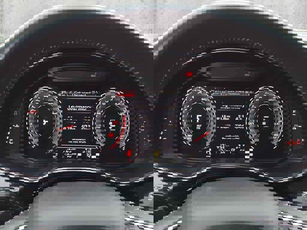 Used 2019 Audi Q8 Prestige w/ Year 1 Package image 17