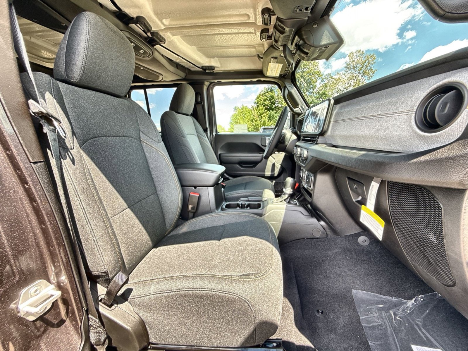 New 2025 Jeep Wrangler Sport S image 27