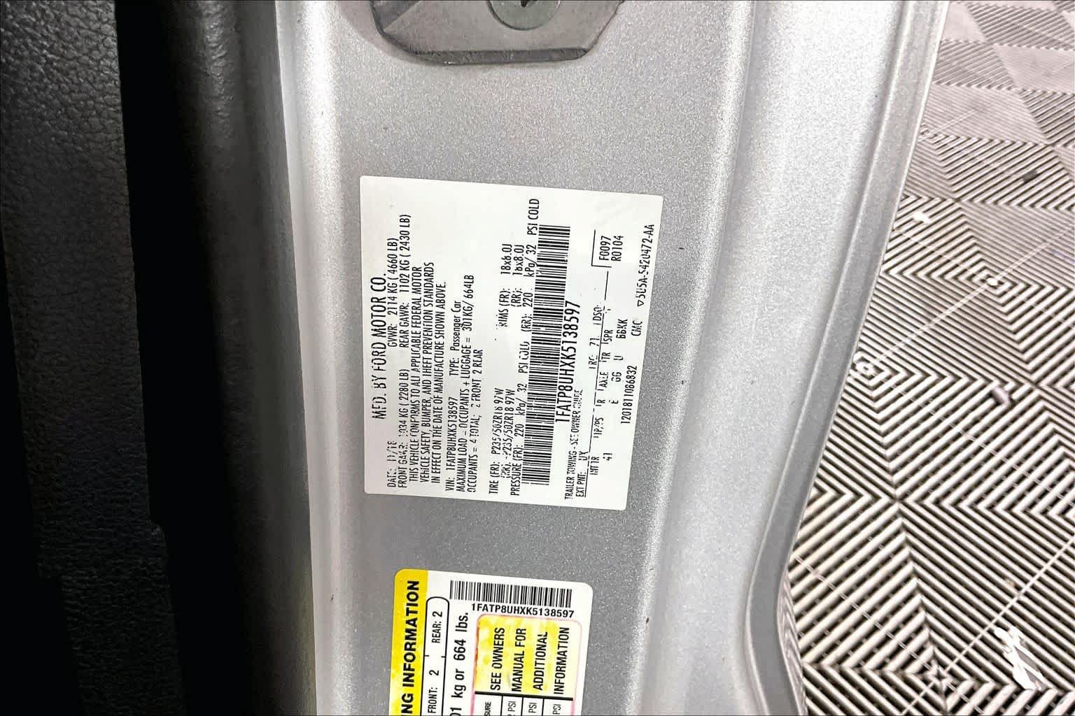 Used 2019 Ford Mustang Premium RWD image 32