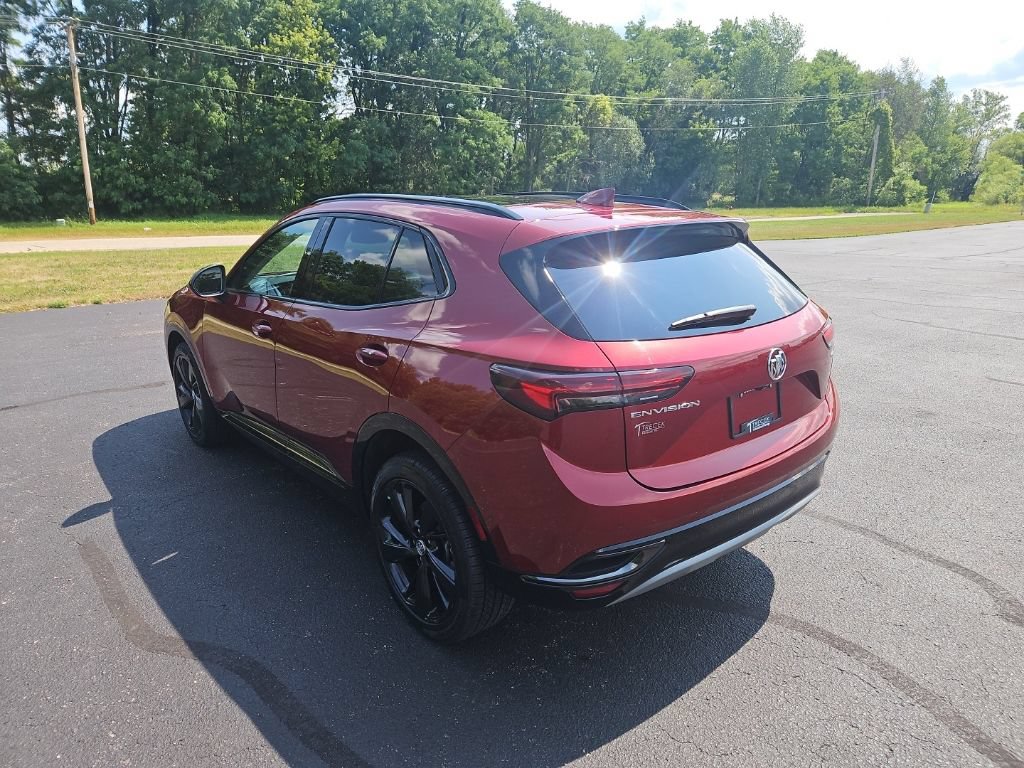 Used 2023 Buick Envision Essence w/ Sport Touring Package FWD image 5