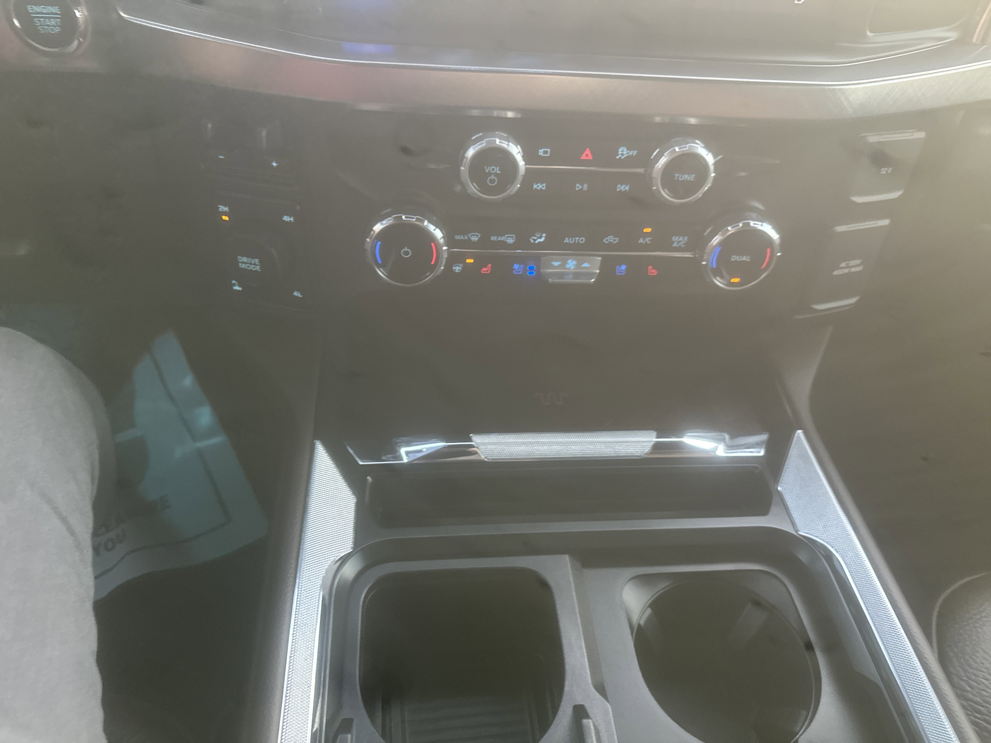 Used 2025 Ford F250 King Ranch w/ Chrome Package image 24