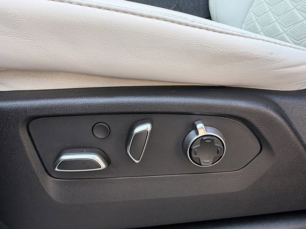 Certified 2025 Cadillac Escalade Sport Platinum image 18